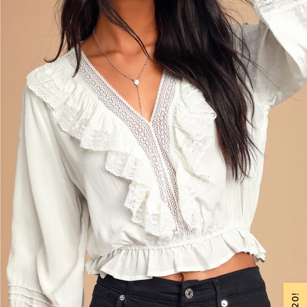 Lulus Ivory laced ruffled balloon sleeved top